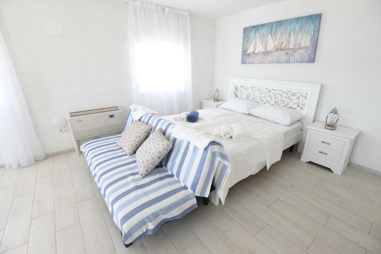 Puntamika Laterna Appartement Zadar Buitenkant foto